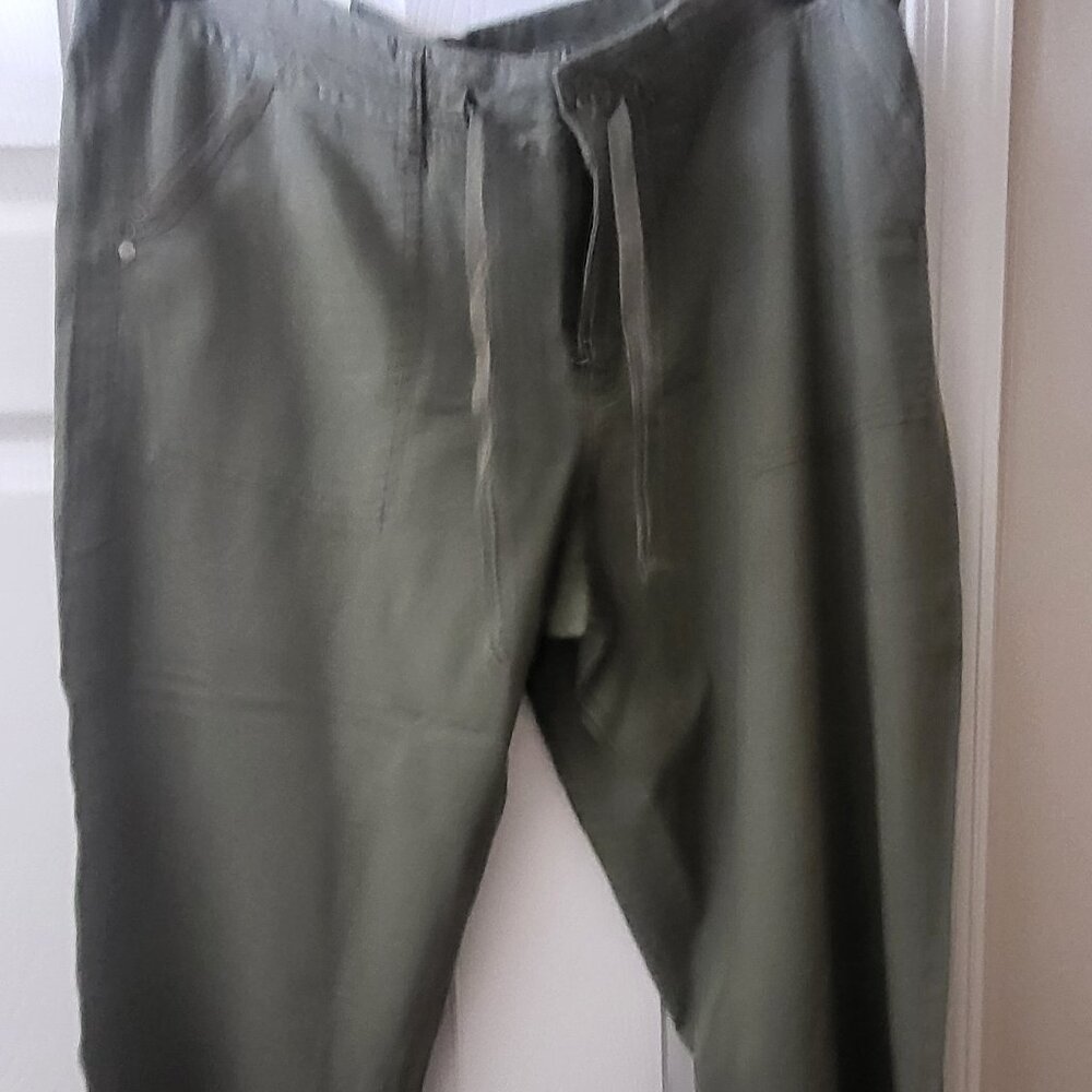 Sonoma Life & Style Capri Pants (new with tags)